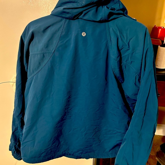 Lululemon Jacket Size 12 - Capture Blue - Picture 1 of 3